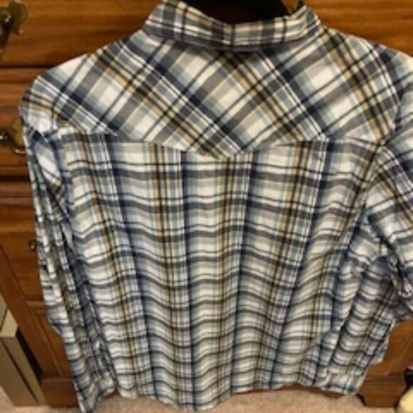Lucky Brand L/S Snap Shirt  Size M  Saturday Stretch - Picture 2 of 9